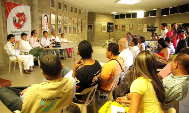 Concurrida Rueda de Prensa FFLV