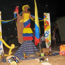 cuadrovivoalgarroba_227x227