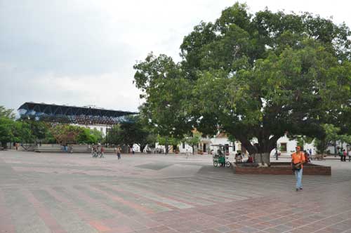PLAZA-ALFONSO-LOPEZ-2
