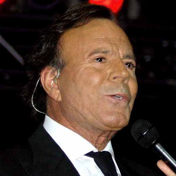 Julio-Iglesias-600