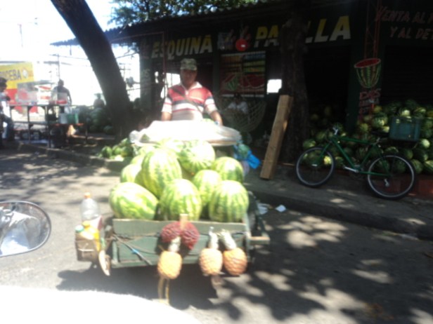 la-paz-y-conviv-vendedor-de-patilla