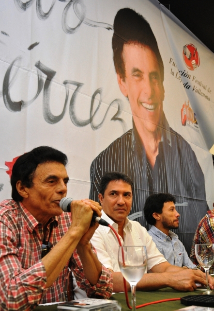 Rueda de Prensa Gustavo Gutiérrez canta 1.-