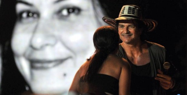 108819-RICARDO ARJONA (30)2504