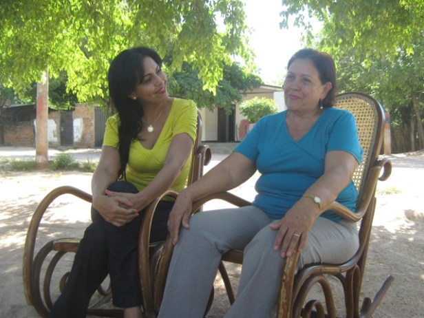 Bertha Rosario Mejía y su hija Rosa Elvira Díaz