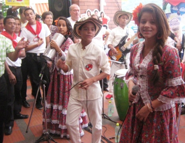 Gira El Espinal - Los Niños del Vallenato Escuela Rafael Escalona