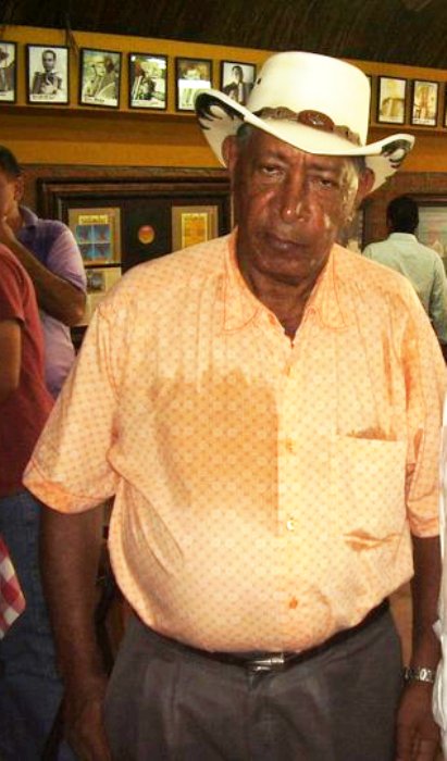 Vicente 'Chente' Munive (QEPD) .-