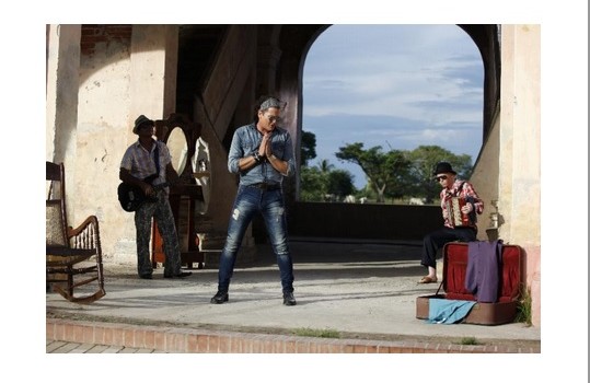 carlosvivesvideo-539x350