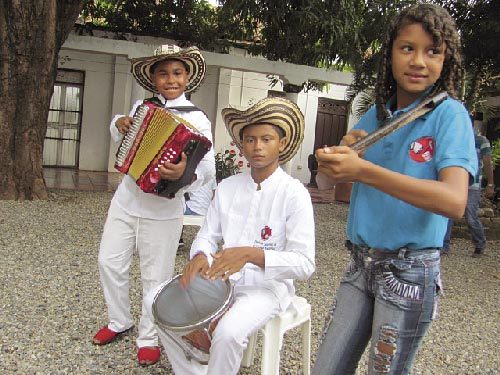 NIÑOS-CARLOS-MARIO-RINCON