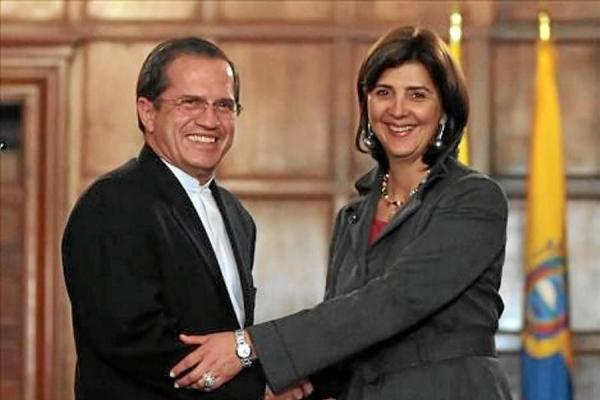 María Ángela Holguín, y Ricardo Patiño Este contenido ha sido publicado originalmente en Vanguardia.com en la siguiente dirección: http://www.vanguardia.com/actualidad/colombia/160922-cancilleres-de-colombia-y-ecuador-firman-declaracion-sobre-frontera-marit. Si está pensando en hacer uso del mismo, recuerde que es obligación legal citar la fuente y por favor haga un enlace hacia la nota original de donde usted ha tomado este contenido. Vanguardia.com - Galvis Ramírez y Cía. S.A.