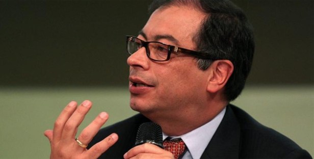 petro-gustavo-22-11-2012