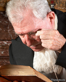 No hay razones para pensar que usar gafas perjudica a la vista.