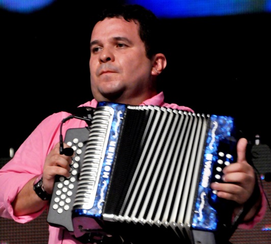 Gustavo Osorio Picón, Rey Profesional