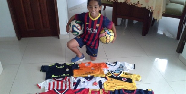 4c_nino_que_ama_el_futbol