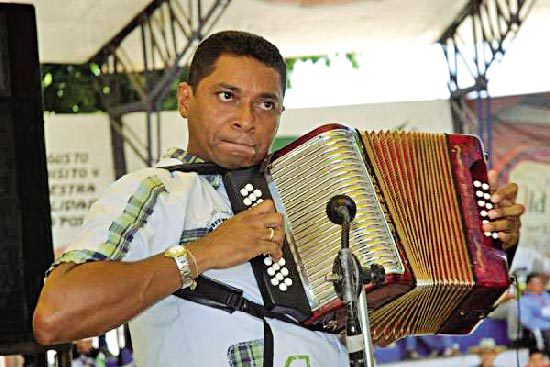 HUUGO-GARLOS-GRANADOS
