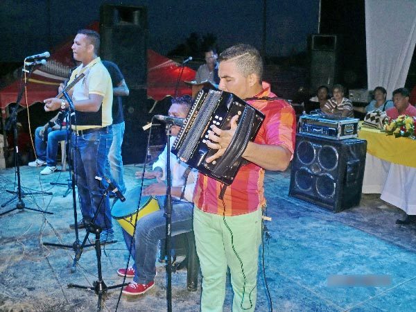 El rey Anuar García.