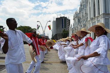 Una puesta en escena de 300 bailarines, bombos, cununos, marimberos, cantaoras y misa de cincretismo cultural con alabaos, harán parte XII Festival IPC Danza con Colombia en el marco del XVIII Festival Petronio Álvarez.