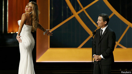 Vergara se subió a un pedestal que giraba 360 grados.