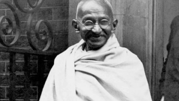history_gandhi_on_arrival_in_britain_speech_sf_still_624x352.jpg_1718483346