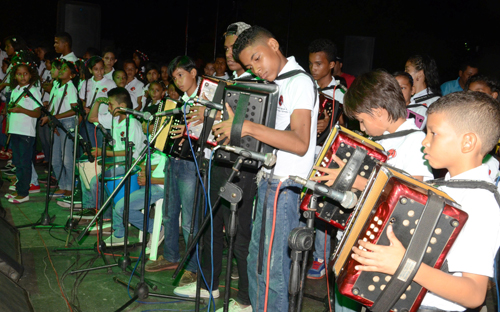 Graduación en folclor vallenato 2.-
