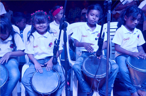 Proyecto musical Claro Colombia - Fundación FLV 1.-