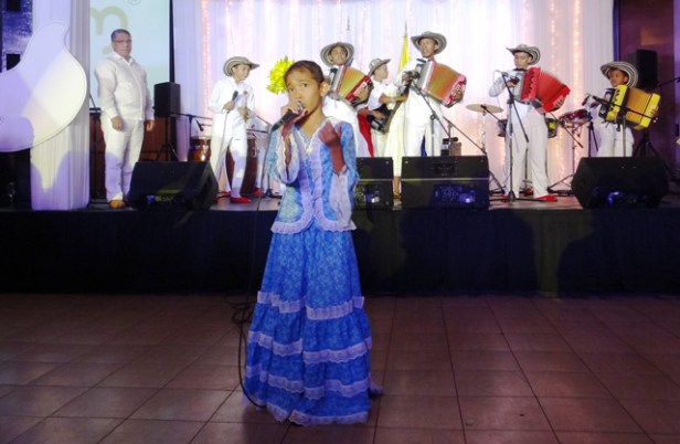 Los Niños del Vallenato de la Escuela Rafael Escalona en Panamá 