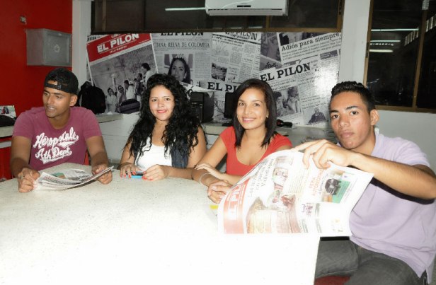 JOVENES-A-LO-BIENJOAQUIN-RAMIREZ