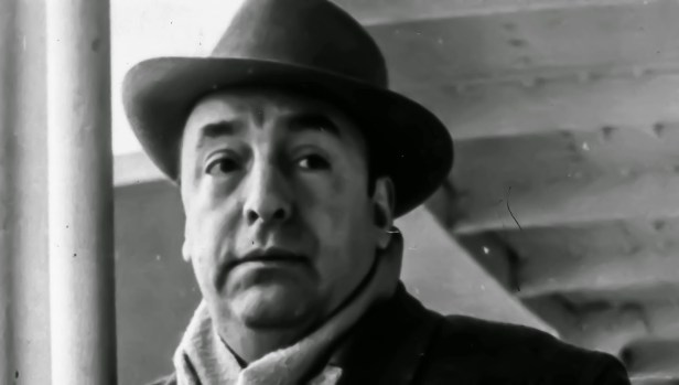 Pablo Neruda intervenido