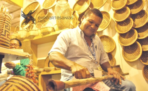 16574_expoartesanias-corferias-expositores-artesanias-colombia-2015