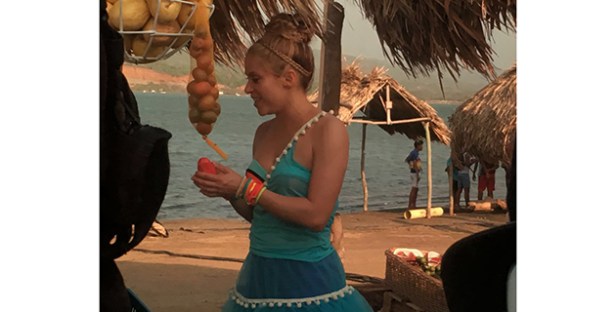 shakira_y_carlos_vives_la_bicicleta_14_0