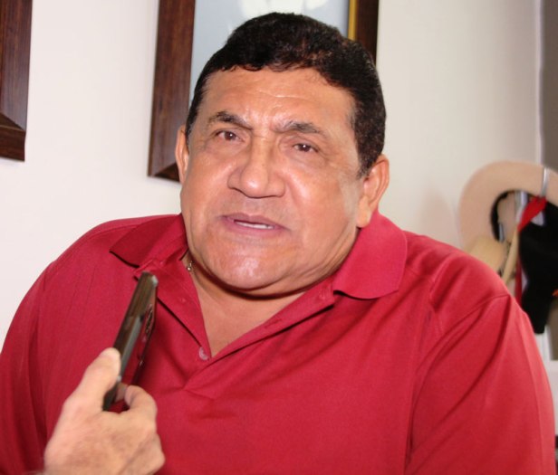 Poncho-Zuleta-D--az-1