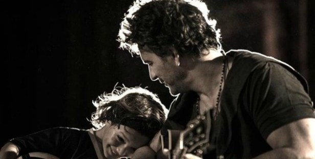 ricardo-arjona-y-su-hijo-nicolas