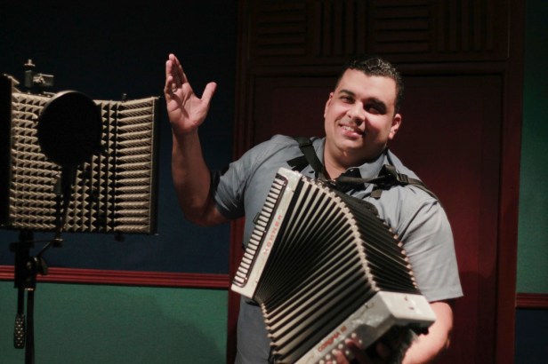 rolando-ochoa_carmenbarcasnegras