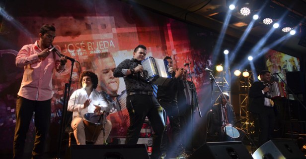 duelo-de-reyes-vallenatos-aficionado-y-profesional-2016