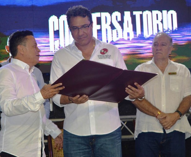 homenaje-a-la-fundacion-festival-de-la-leyenda-vallenata