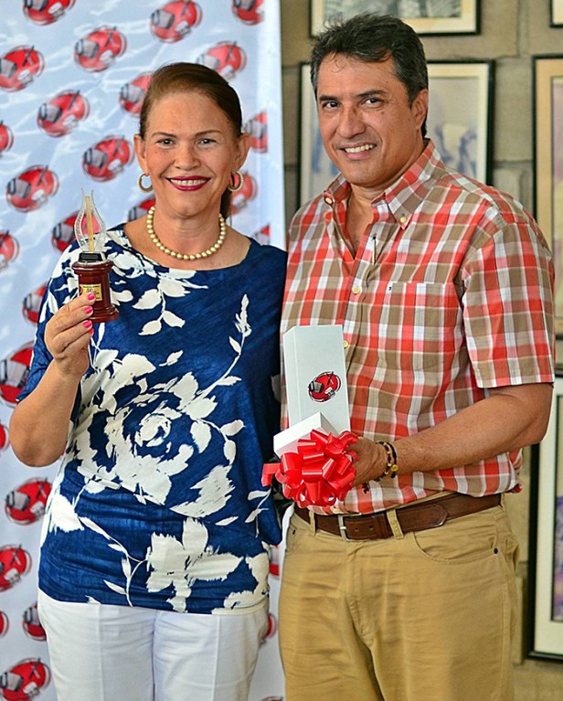 Antonia Daza, Reina de la Canción Inédita