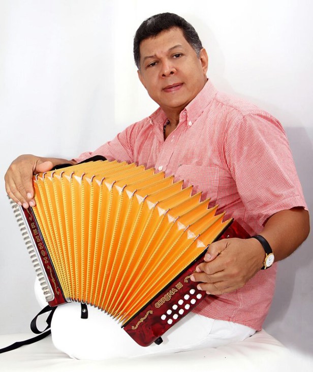 rodrigorodriguez-900-1070