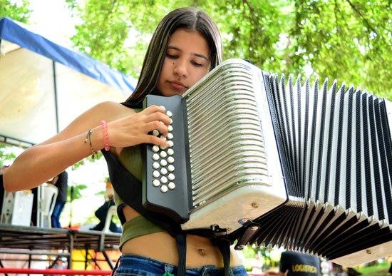 LORAINE-LARAJOAQUIN-RAMIREZ-2