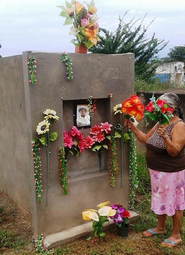Tumba de Lorenzo Morales en Guacoche, Cesar - Foto Albert Castilla