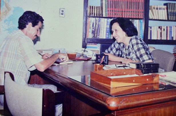 Consuelo Araujonoguera entrevistada por Juan Rincón Vanegas Foto James Castrillón