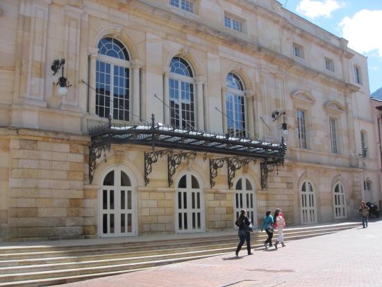 teatro-colon-bogota