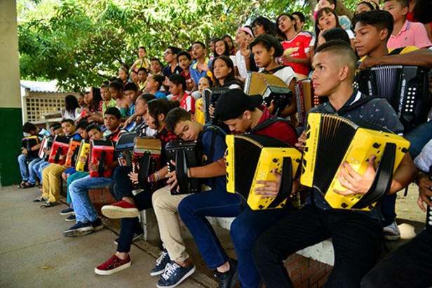 Formación Basica en Música Vallenata 1