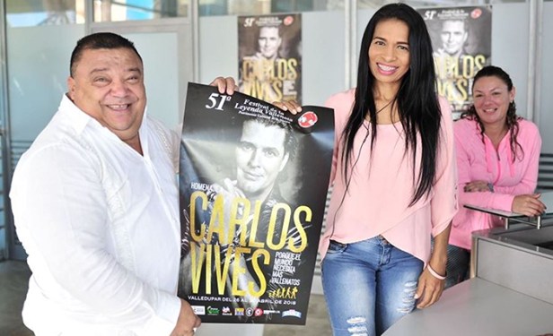 Representantes de los dos primeros grupos de piloneras inscritos