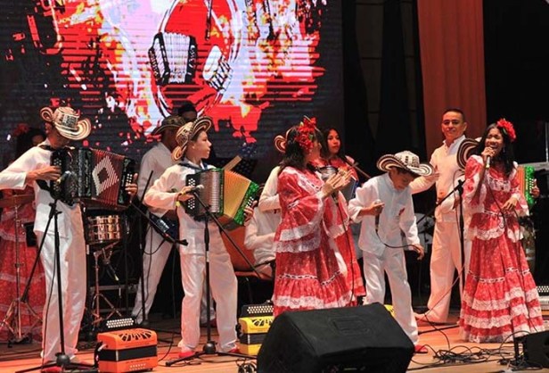 Lanzamiento en Manizales - Los Niños del Vlalenato de la Escuela Rafael Escalona
