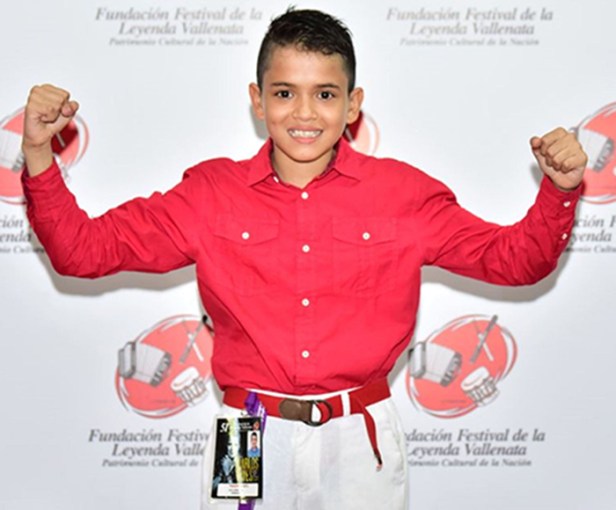 Julio Andrés Gil Barros - Rey Piqueria Infantil