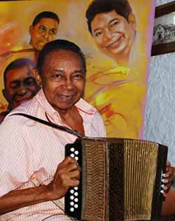 OvidioGranados-SentadoFotoRafaelEscalonaBolano