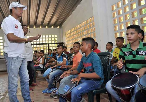 Formación Musical Vallenata - Caja